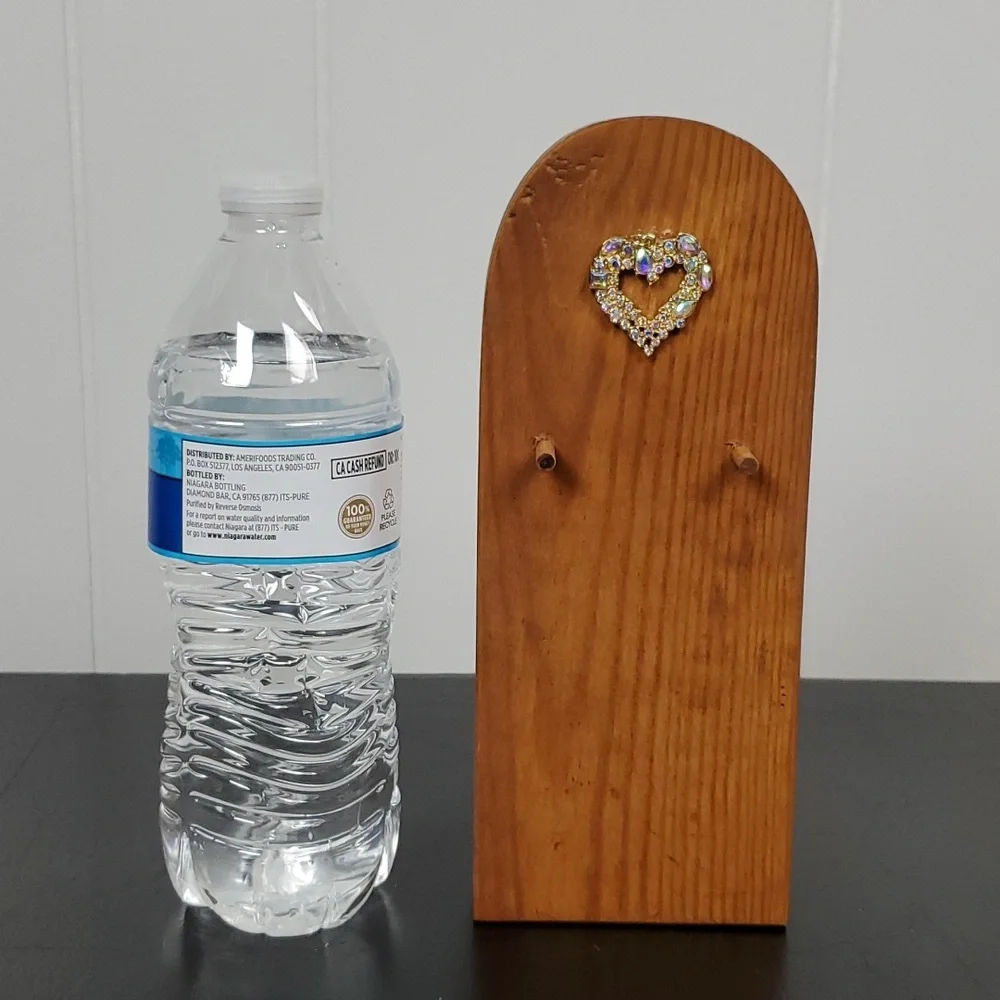 Iridescent Rhinestone Metal Heart Wood Key/Stationary Holder